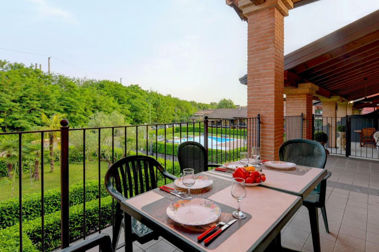 Peschiera Summer Home Песк'єра-дель-Гарда Екстер'єр фото